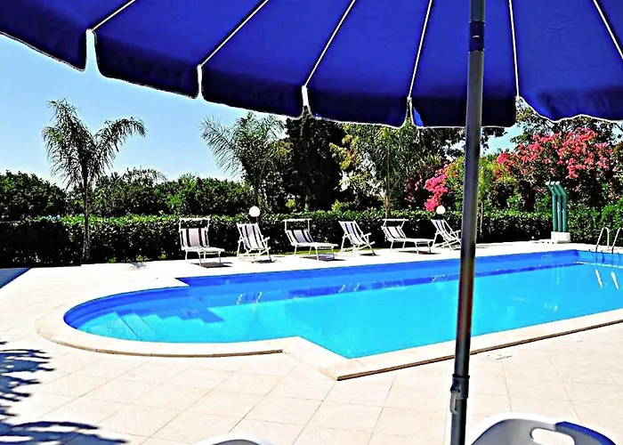 Lovely In With Swimming Pool *