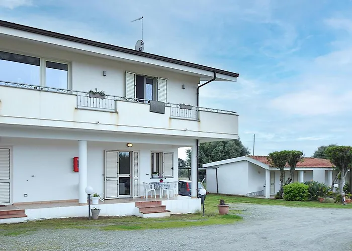 Lovely In With Swimming Pool Appartement