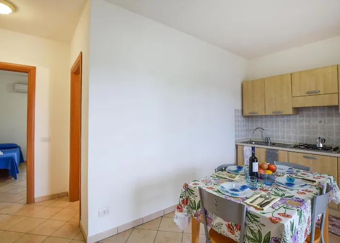 Lovely In With Swimming Pool Appartement