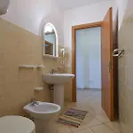 דירה Lovely In With Swimming Pool ריקאדי