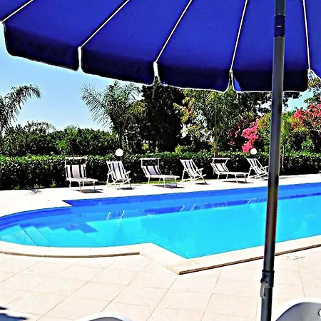 Lovely In With Swimming Pool *