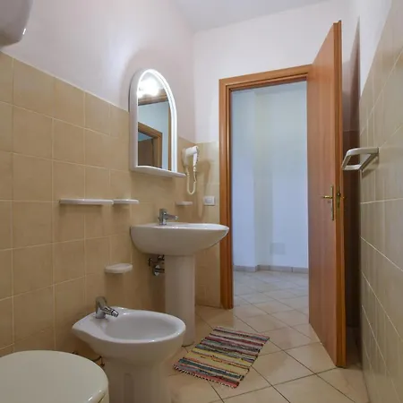 Appartement Lovely In With Swimming Pool Ricadi