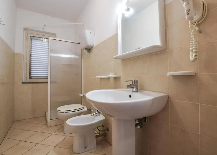 Lovely In With Swimming Pool *